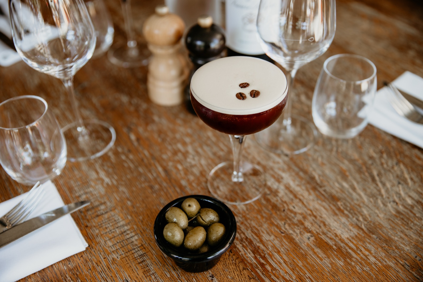 Espresso martini et olives